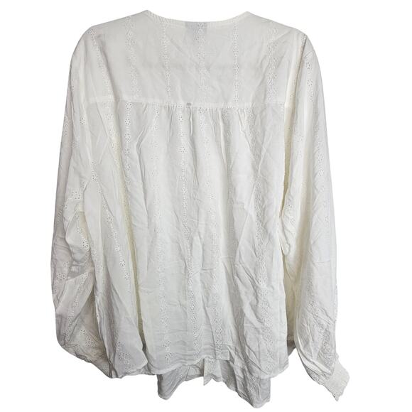 Torrid Blouse Women 2X White Eyelet LS Button Romantic Feminine Top Smocked Cuff - Picture 8 of 8